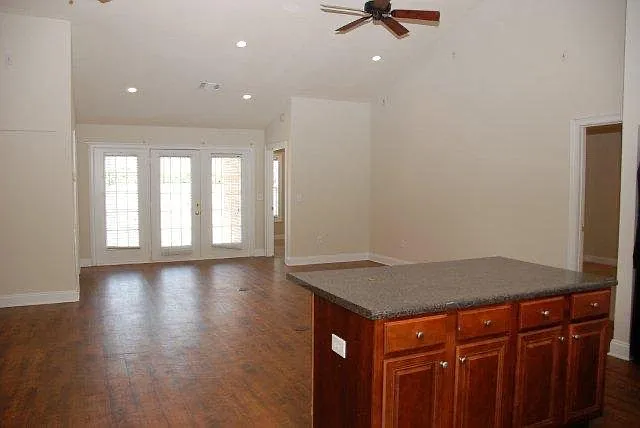 807 W Longleaf Dr #50 — Photo 1