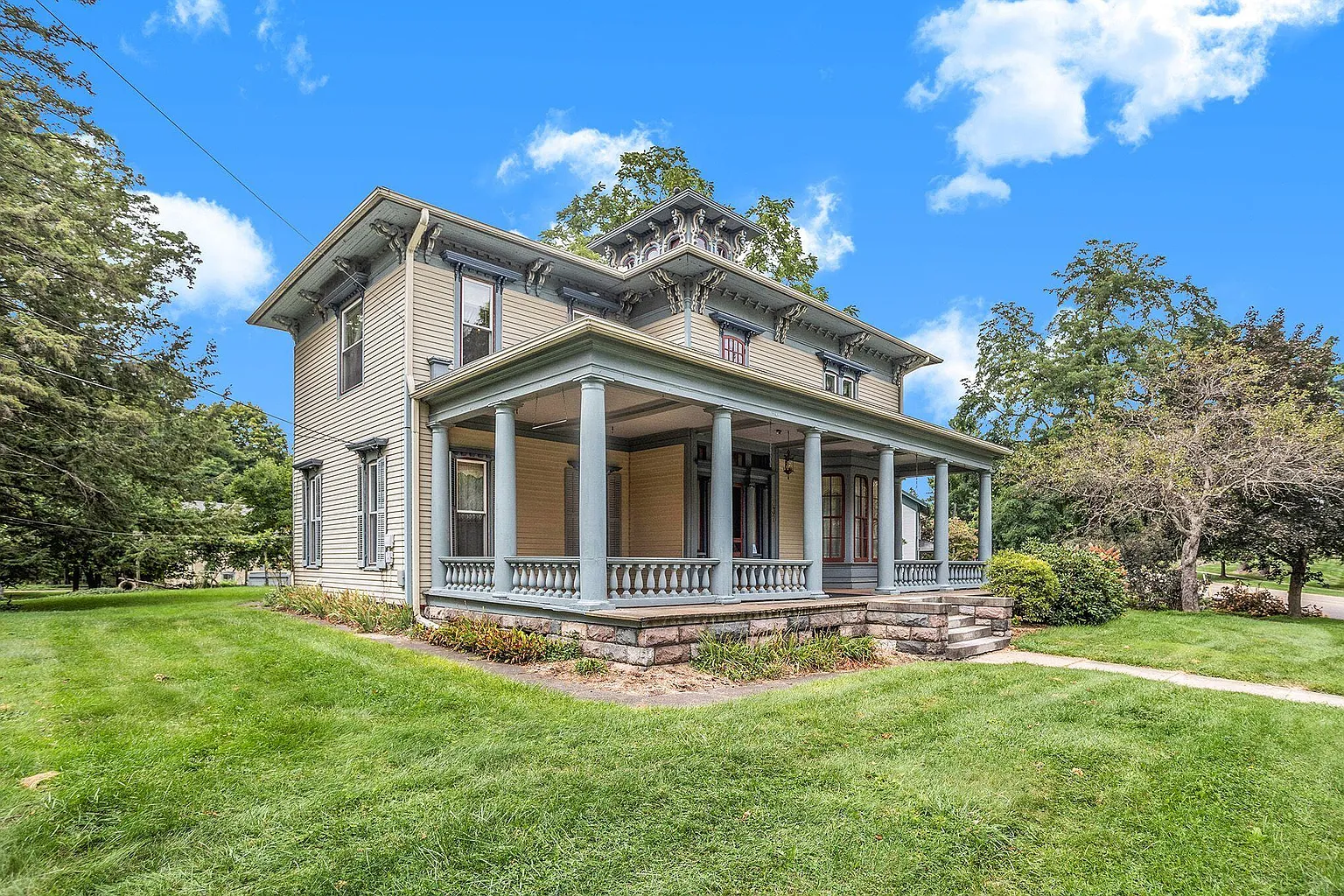 337 N Kalamazoo Ave photo 1