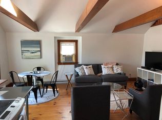 134 Ridgewood Rd, Middletown, RI 02842