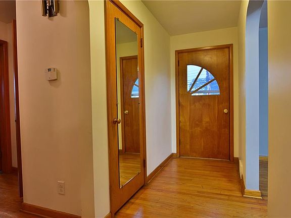 3rd image of 351 6th St