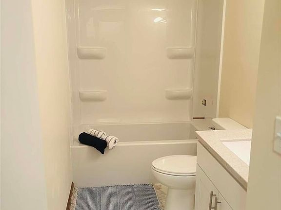 5th image of 6420 Flaherty Rd