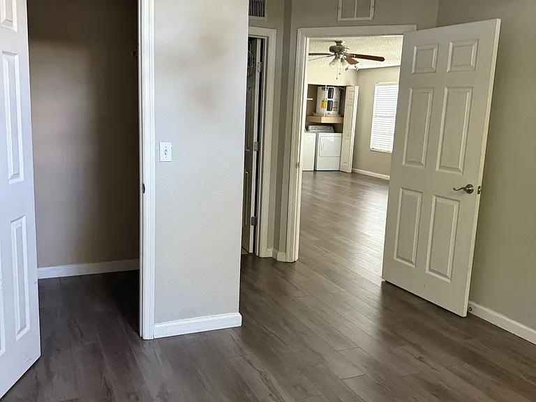 385 Woodside Dr — Photo 22