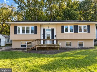 48 Gill Dr, Newark, DE 19713