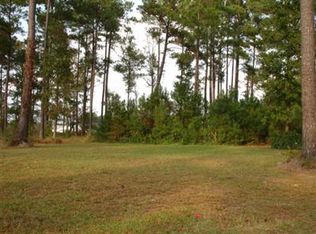 1244 N Middleton Dr NW, Calabash, NC 28467