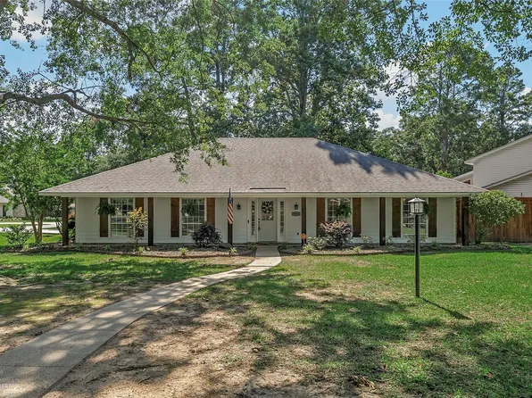 9856 High Point Dr, Shreveport, LA 71106