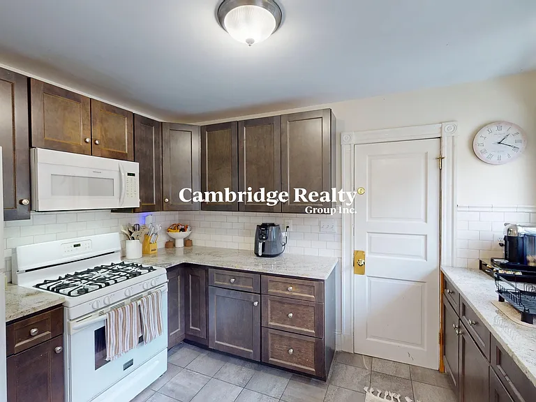 99 Bennett St #2T — Photo 1