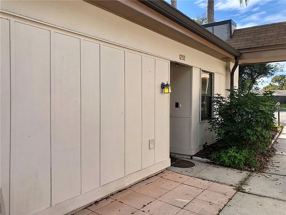 1st image of 1292 Mission Hills Blvd