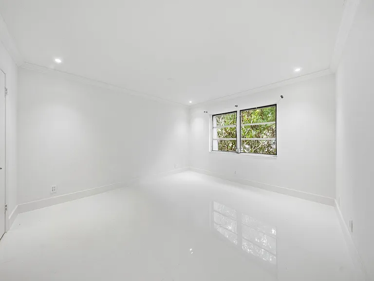 3125 Oakland Shores Dr #B203 — Photo 5