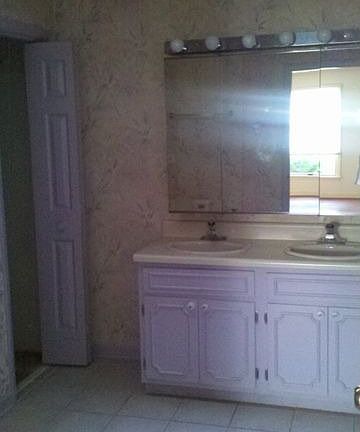 5th image of 129 Greenbrier Dr