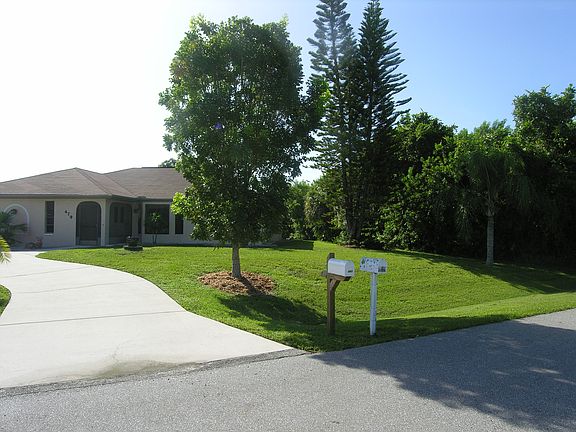 4th image of 479 Millport St