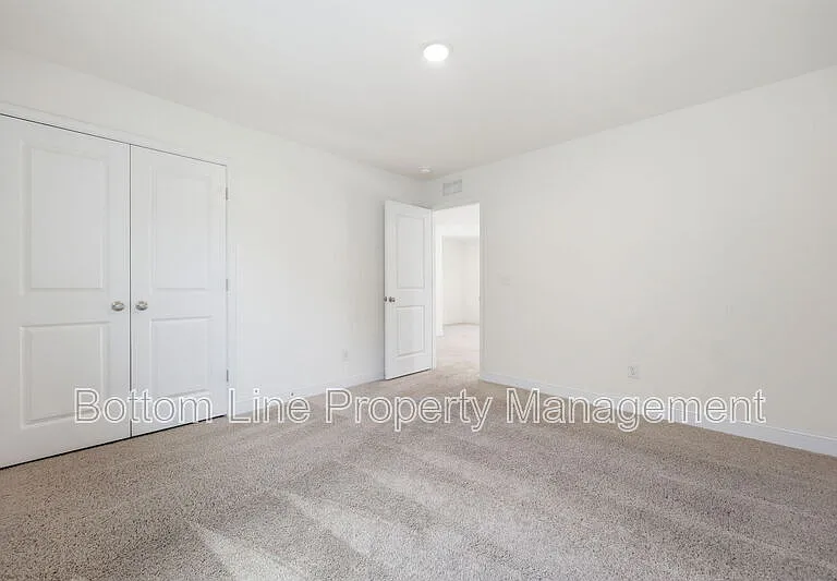 24 Blackthorn Ln — Photo 28