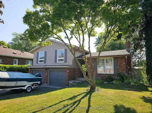 99 Carlton Ave, Welland, ON L3C 1R2