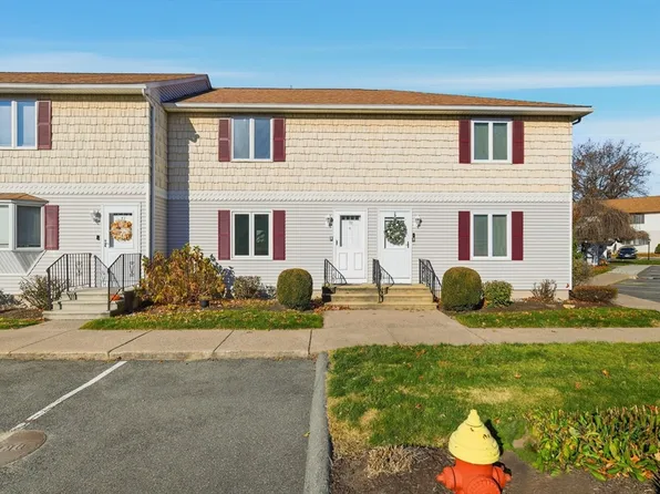 200 Lambert Ter Unit 70, Chicopee, MA 01020