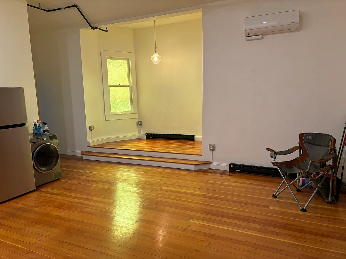 Building Photo - 501 Griffin Ave #B