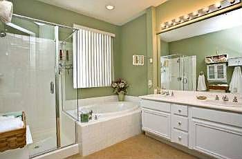 3rd image of 3058 Maplewood Pl
