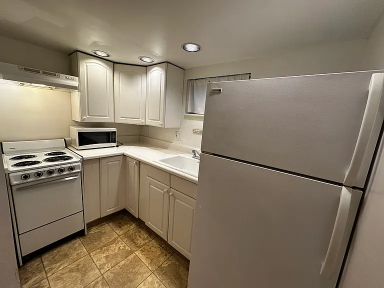 Kitchen 2