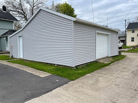 2nd image of 2424 Orleans Ave #1
