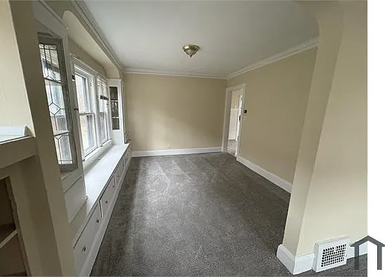 11110 Vernon Ave — Photo 10