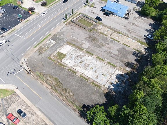 5th image of 1508 Memorial Blvd
