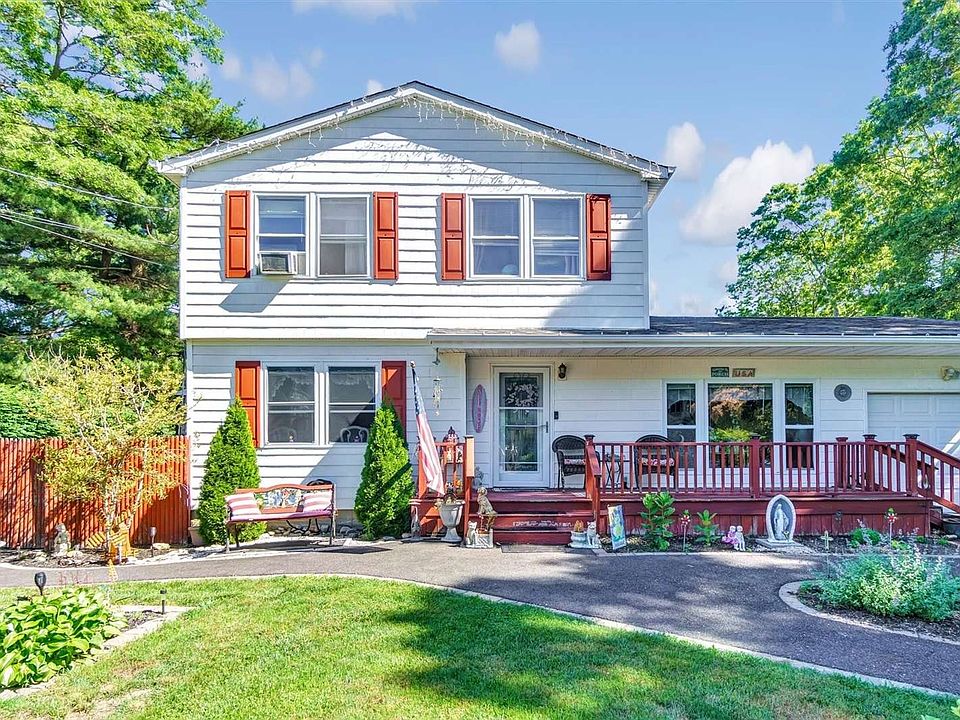 29 Moriches Avenue, Mastic, NY 11950 Zillow
