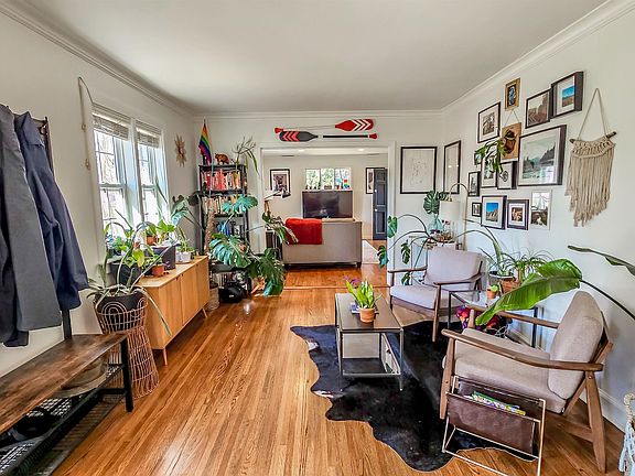 5th image of 3756 Mimosa Ave