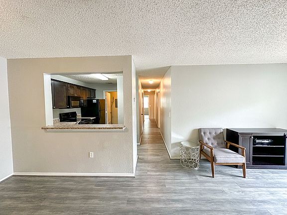 5th image of 3705 SW 27th St APT 317
