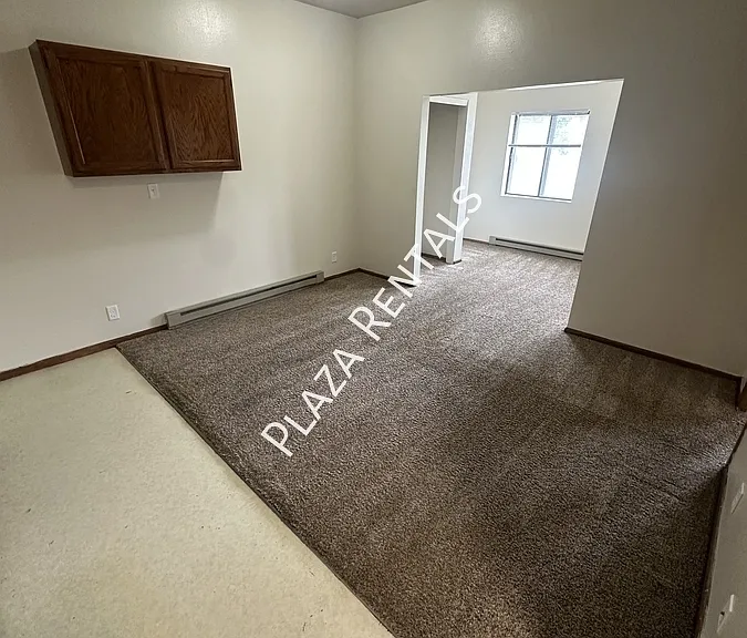 10 9th Ave SW #11 — Photo 1