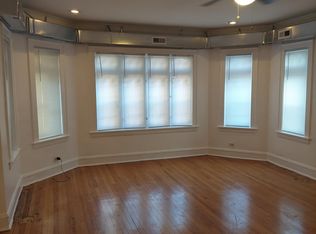7544 S Phillips Ave, Chicago, IL 60649
