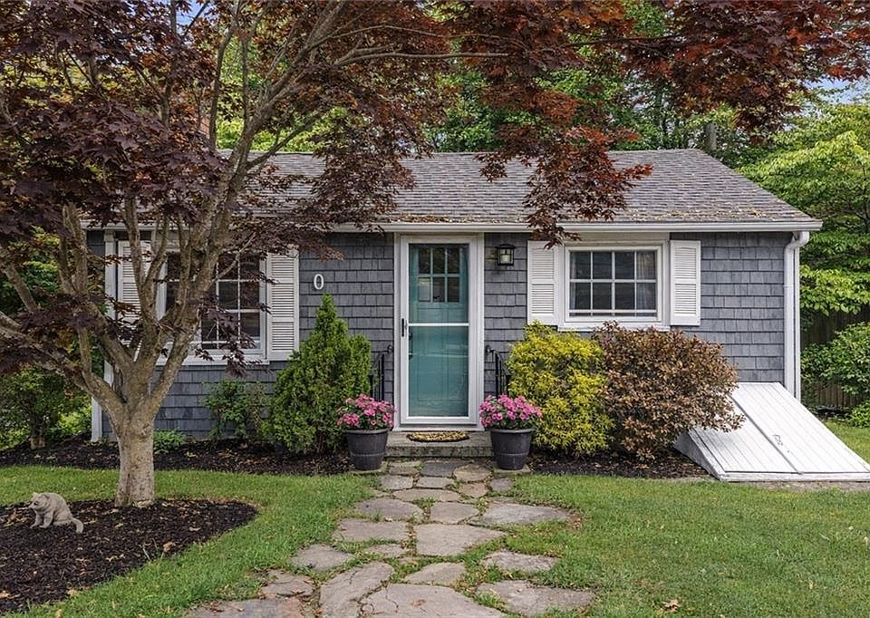 1st image of 30 Wright Pl