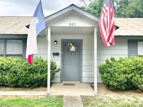 401/403 W Adams, Pleasanton, TX 78064