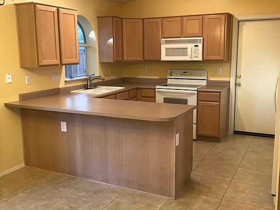 3rd image of 9613 W Tonopah Dr