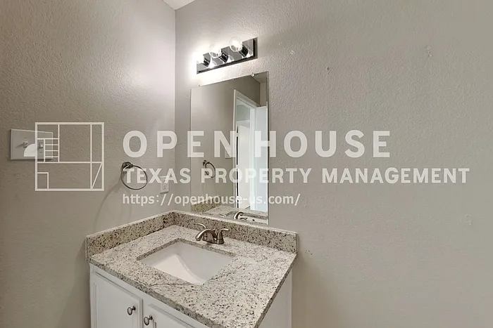 1305 Highcrest Dr — Photo 19