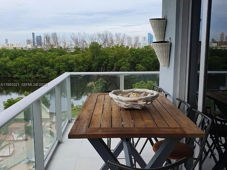 16385 Biscayne Blvd #507 — Photo 17