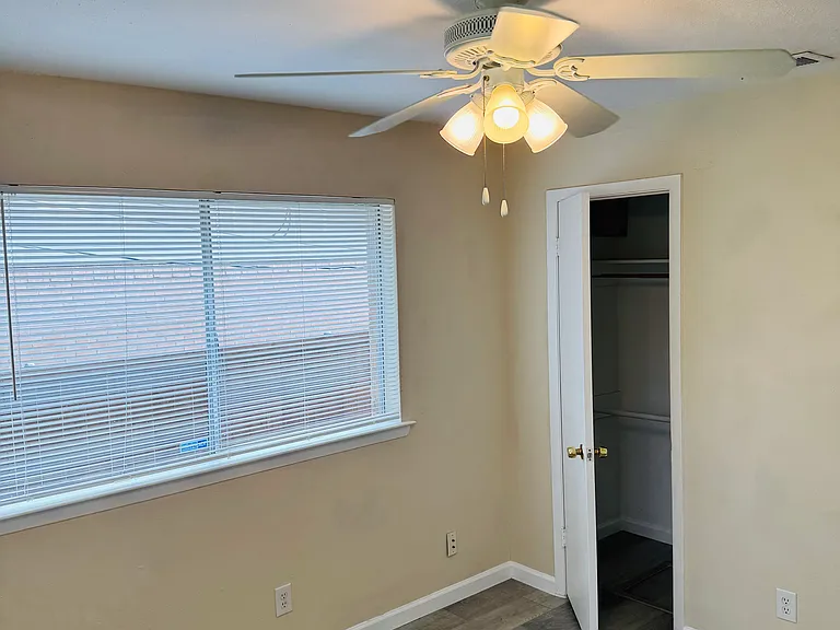 1807 Nantucket Dr — Photo 12
