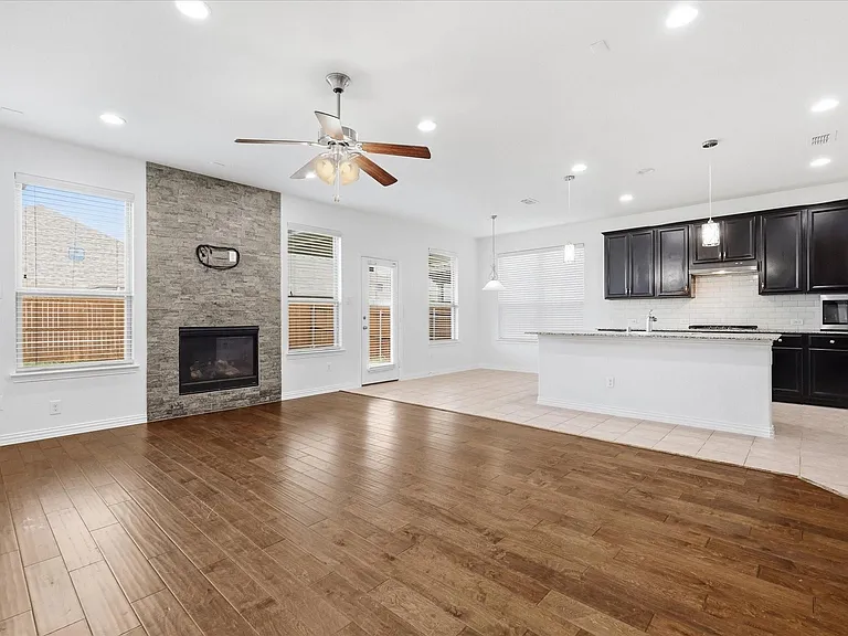 808 Bird Creek Dr — Photo 13