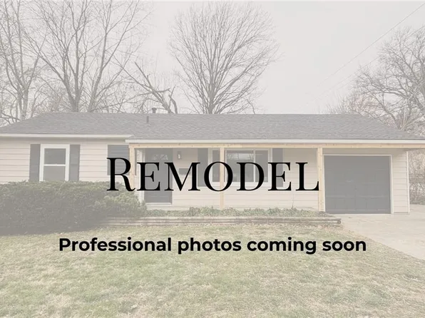 7100 Reeds Rd, Overland Park, KS 66204