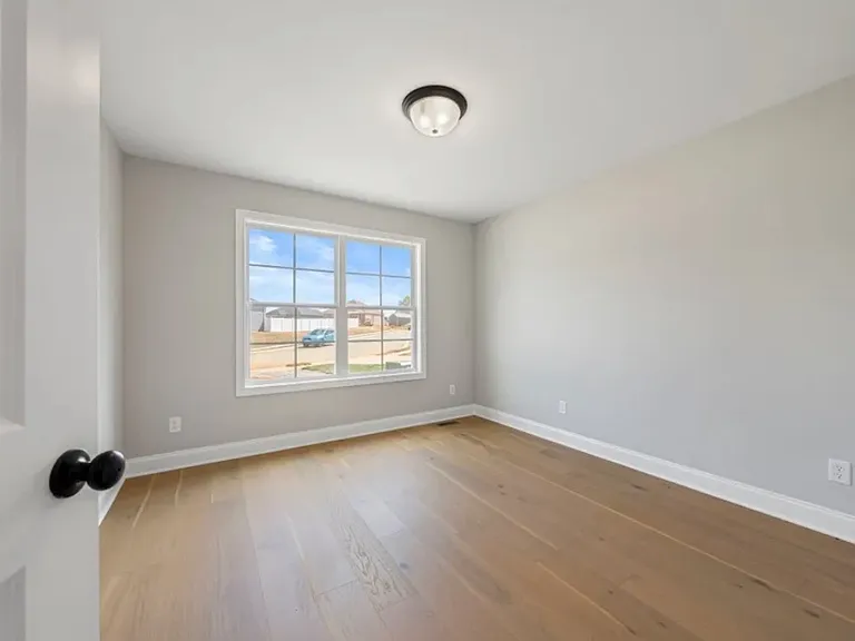 590 Pleasant Meadow Cir — Photo 7