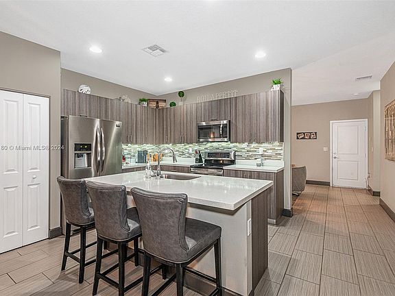 2nd image of 5118 NW 48th Ln
