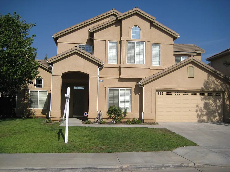 10682 N Spanish Bay Dr — Photo 1