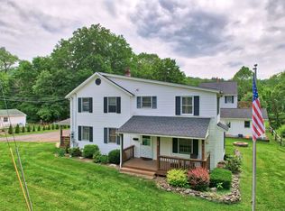 136 Reynolds Bridge Rd, Thomaston, CT 06787