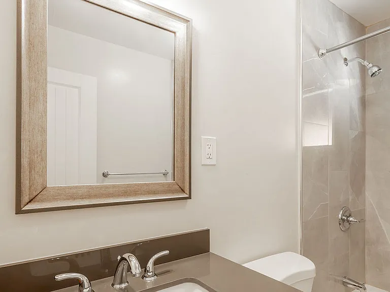 530 Chestnut St — Photo 12