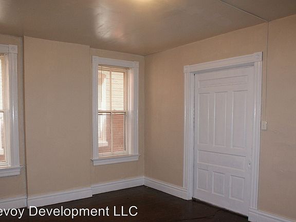 4th image of 3327 Nebraska Ave