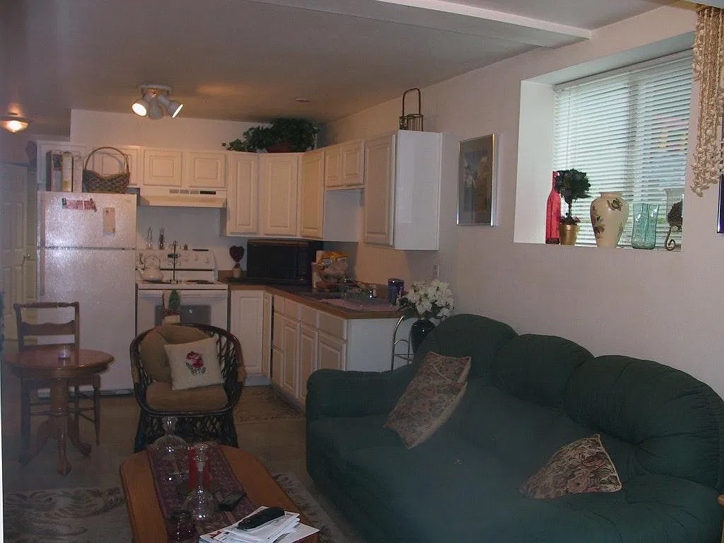 Studio, 1504 sqft, $1,650 — Photo 3