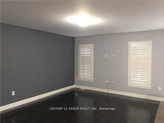1048 Haxton Hts — Photo 8