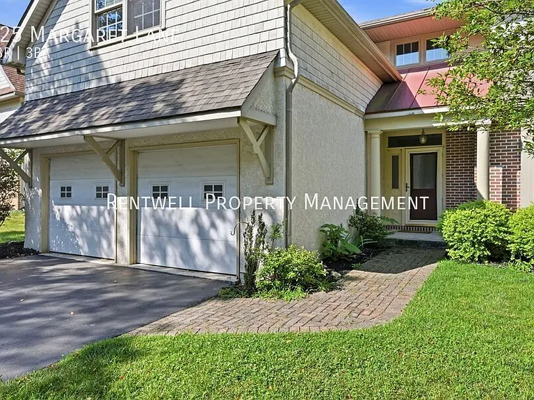 125 Margaret Ln — Photo 2