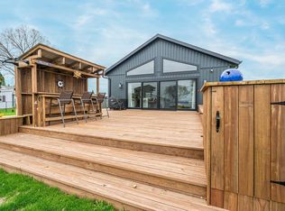 N8805 Lakeshore Dr, Van Dyne, WI 54979