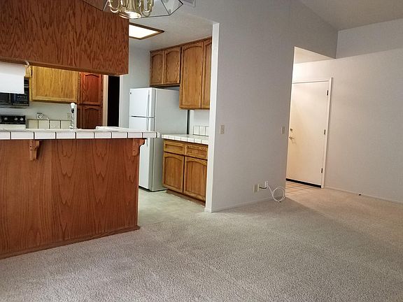 4th image of 88 Petrilli Cir