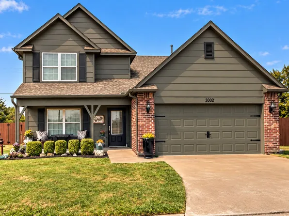 3002 Bryce Cir, Bartlesville, OK 74006