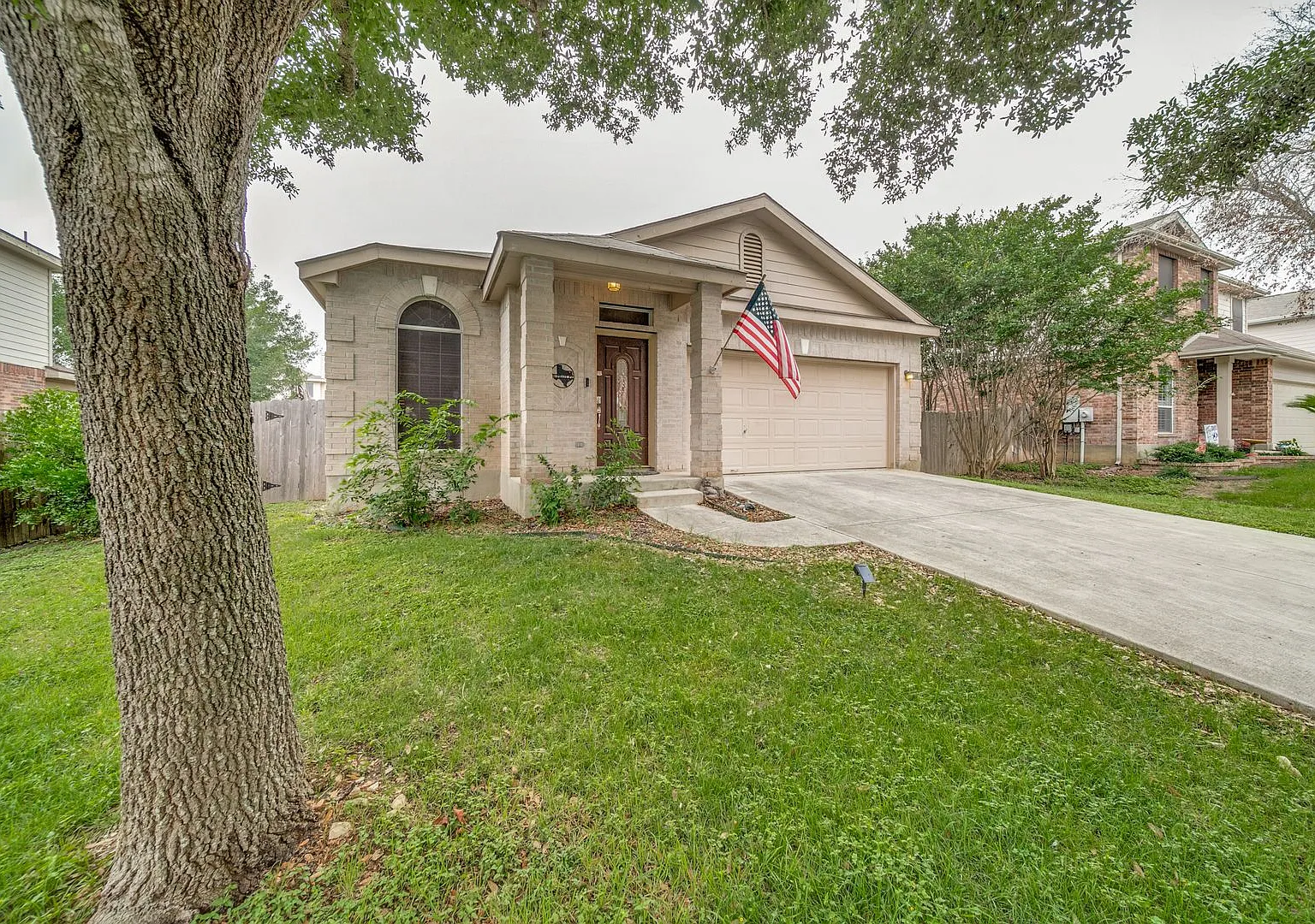 3-Bedroom, Single-Story Home In Cibolo — Photo 2