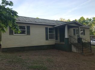 95 Lick Ck Rd, Big Sandy, TN 38221